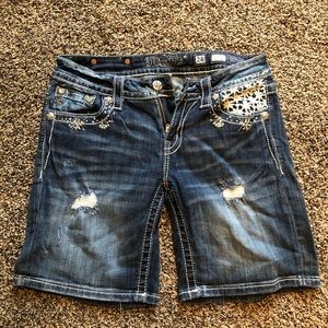Miss me size 28 mid rise shorts